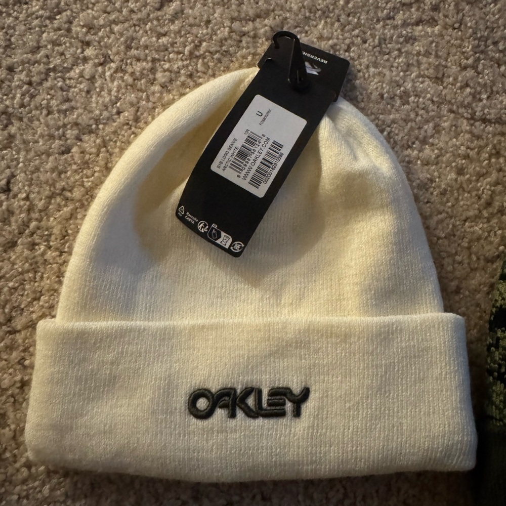 Oakley Arctic White Logo Beanie